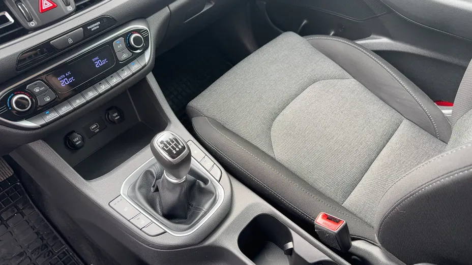 HYUNDAI i30 i30 1.5 DPI Smart