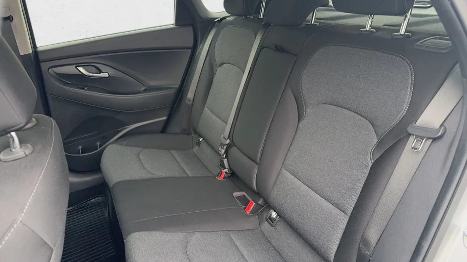 HYUNDAI i30 i30 1.5 DPI Smart