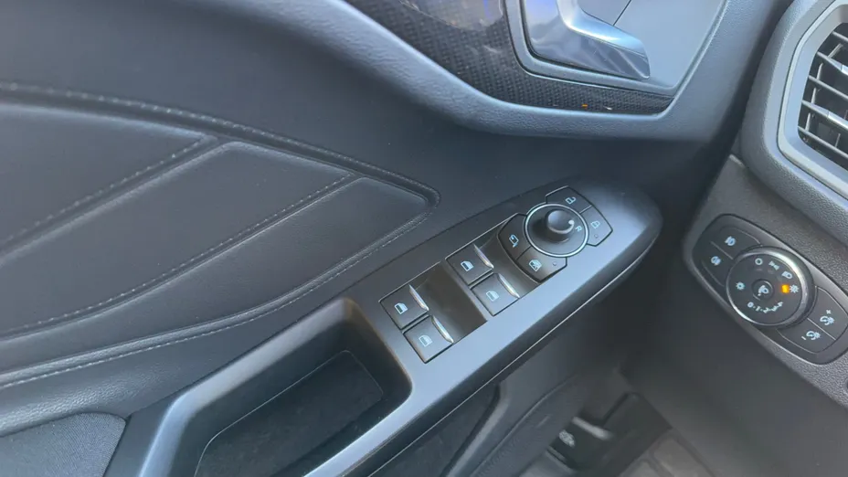 FORD Focus Focus 1.0 EcoBoost mHEV ST-Line X aut