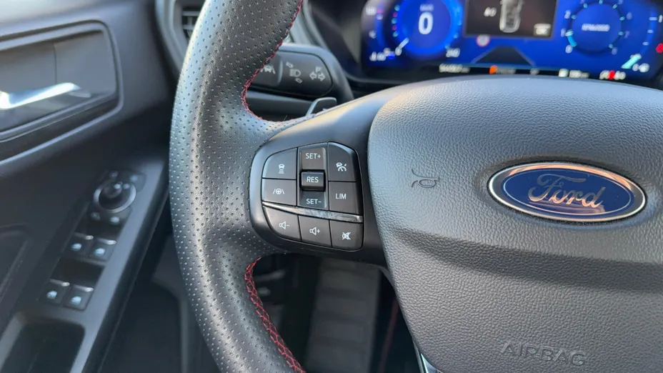 FORD Focus Focus 1.0 EcoBoost mHEV ST-Line X aut