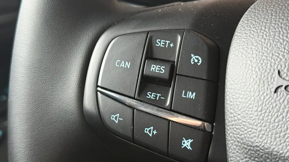 FORD Focus Focus 1.0 EcoBoost mHEV Titanium X aut