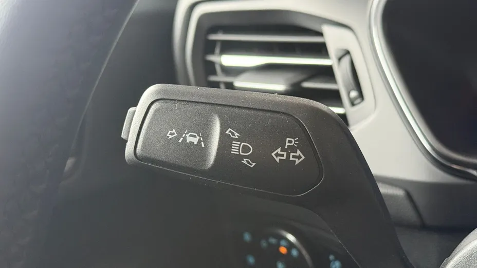 FORD Focus Focus 1.0 EcoBoost mHEV Titanium X aut