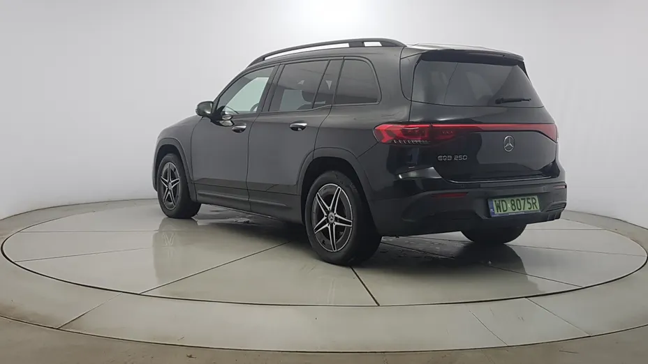 MERCEDES-BENZ EQB EQB 250 66.5kWh AMG