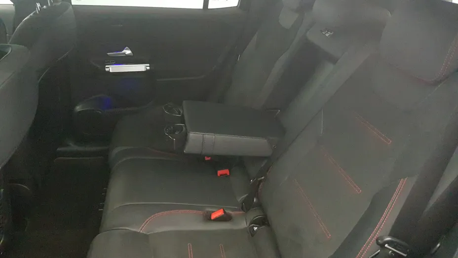 MERCEDES-BENZ EQB EQB 250 66.5kWh AMG