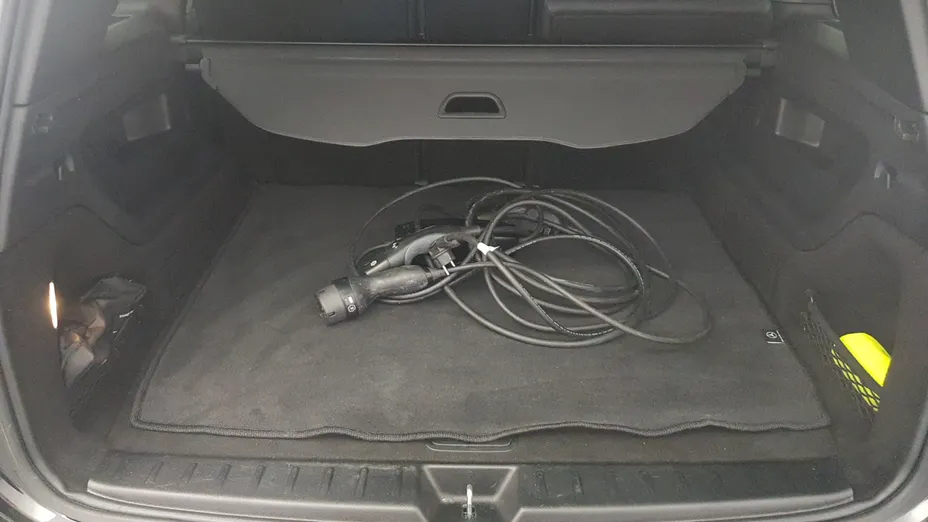 MERCEDES-BENZ EQB EQB 250 66.5kWh AMG