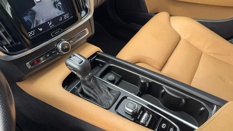 VOLVO V90 V90 CC D5 AWD aut