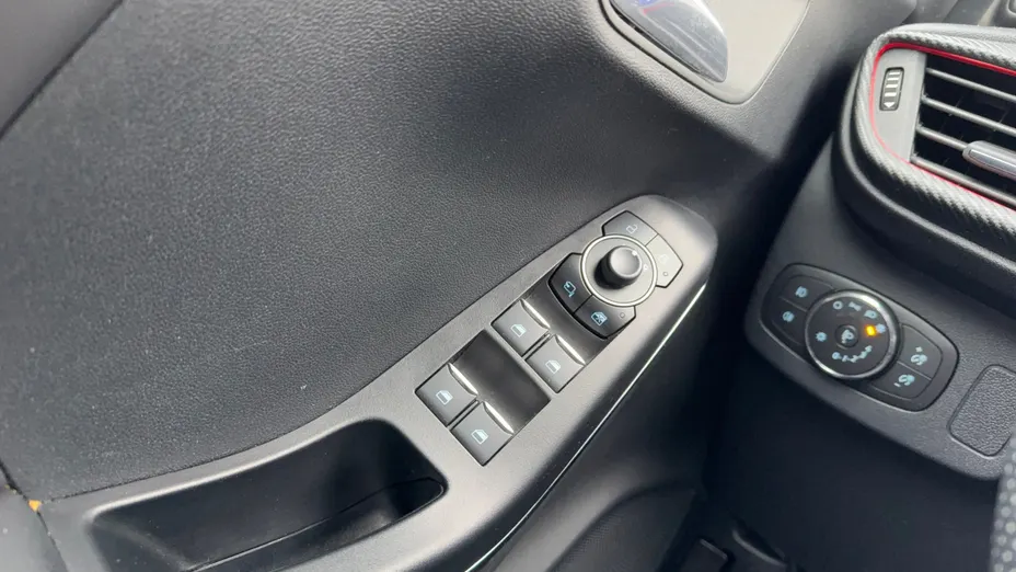 FORD Puma Puma 1.0 EcoBoost mHEV ST-Line X DCT