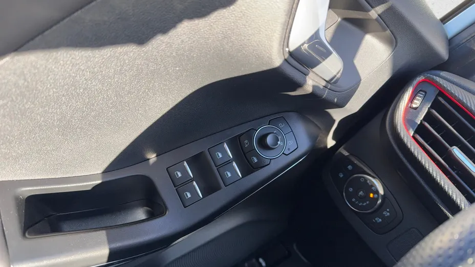 FORD Puma Puma 1.0 EcoBoost mHEV ST-Line X DCT