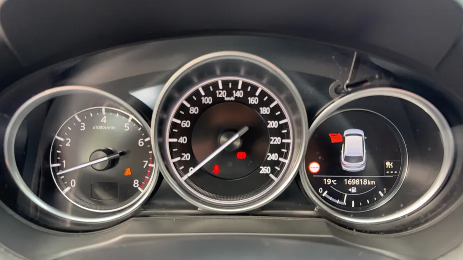 MAZDA 6 6 2.0 Center-Line