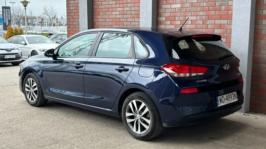 HYUNDAI i30 i30 1.4 Classic +