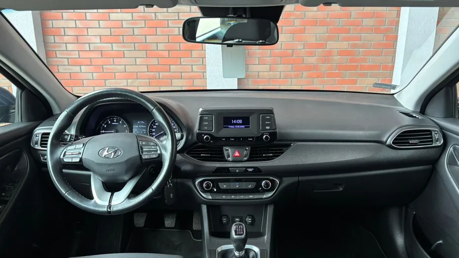 HYUNDAI i30 i30 1.4 Classic +