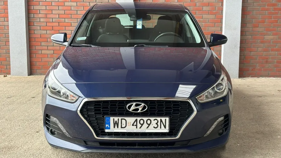 HYUNDAI i30 i30 1.4 Classic +
