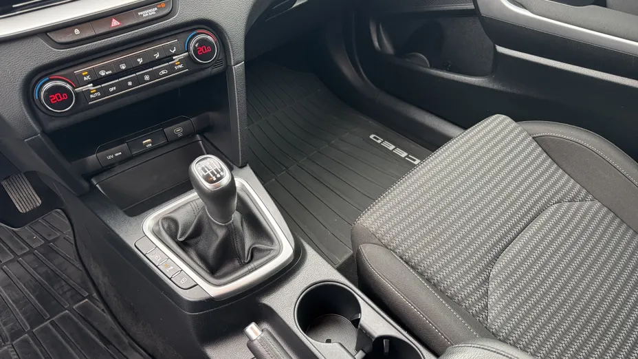 KIA Cee'd Ceed 1.5 T-GDI M
