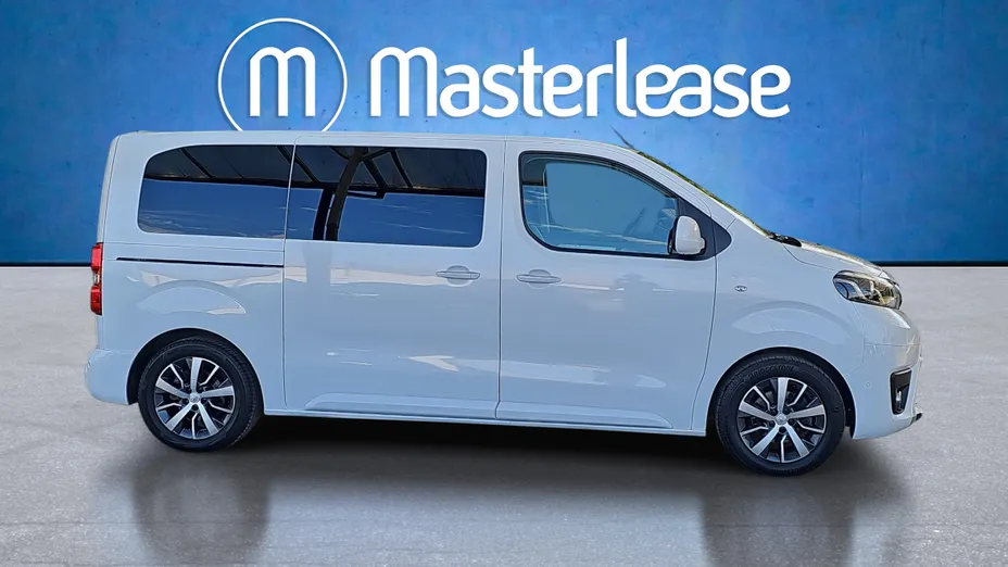 TOYOTA Proace Verso Proace Verso 2.0 D4-D Medium VIP Aut.