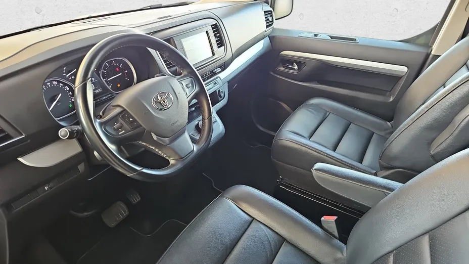 TOYOTA Proace Verso Proace Verso 2.0 D4-D Medium VIP Aut.