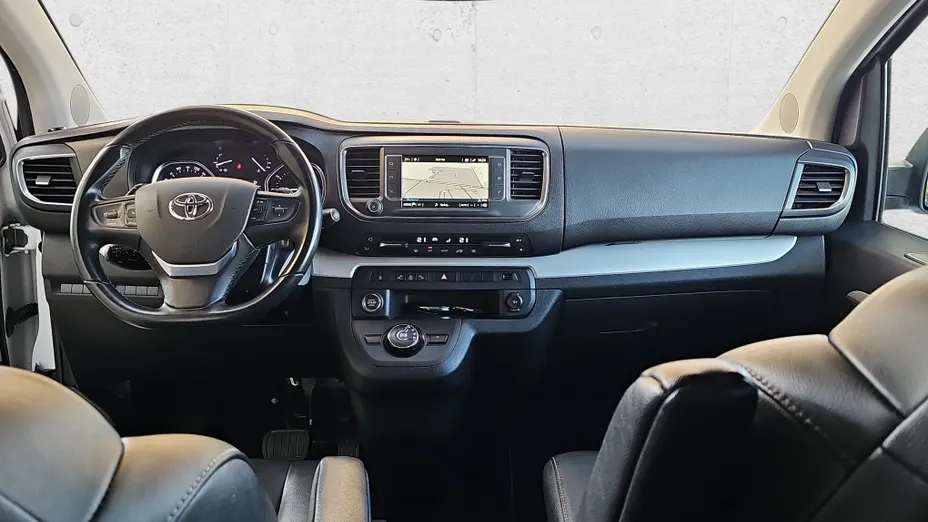 TOYOTA Proace Verso Proace Verso 2.0 D4-D Medium VIP Aut.