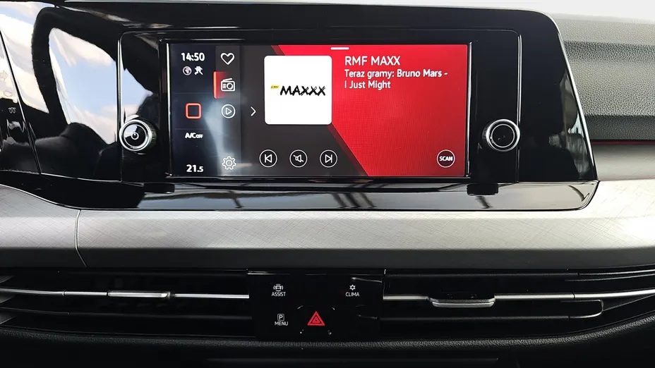 VOLKSWAGEN Golf Golf VIII 1.0 TSI Life