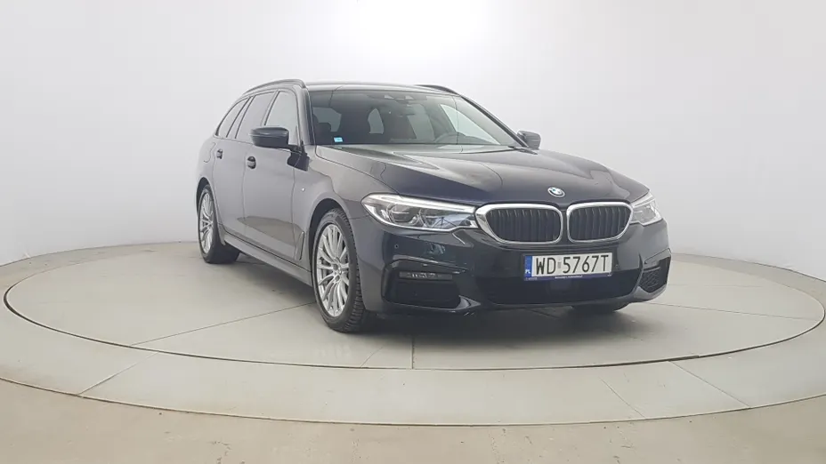 BMW Seria 5 530d xDrive M Sport sport-aut