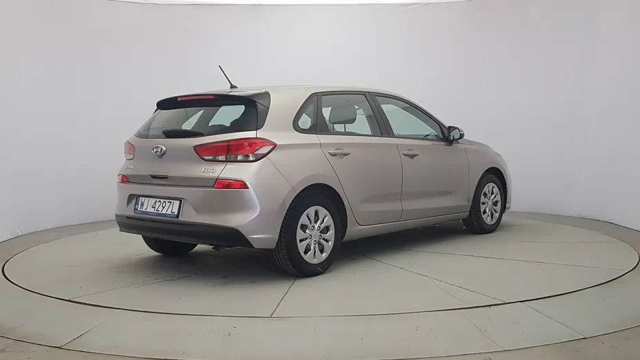 HYUNDAI i30 i30 1.4 Classic +