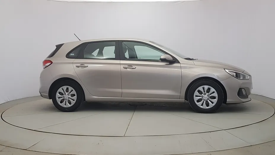 HYUNDAI i30 i30 1.4 Classic +