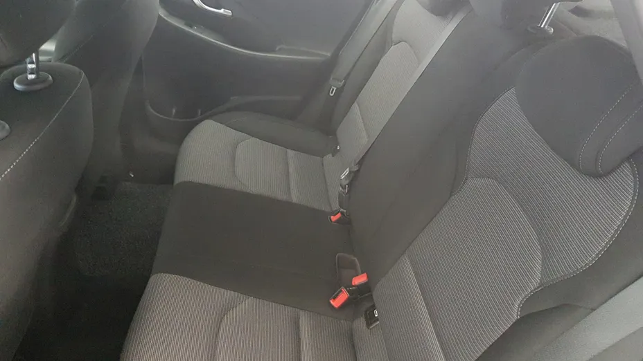 HYUNDAI i30 i30 1.4 Classic +