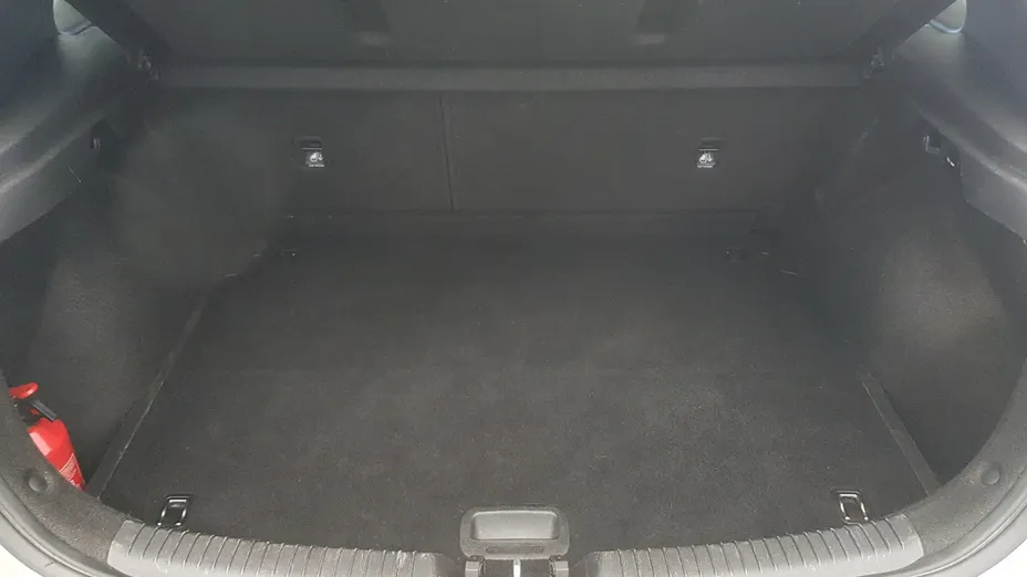 HYUNDAI i30 i30 1.4 Classic +