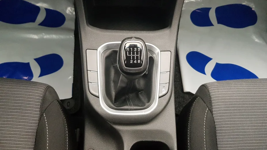 HYUNDAI i30 i30 1.4 Classic +