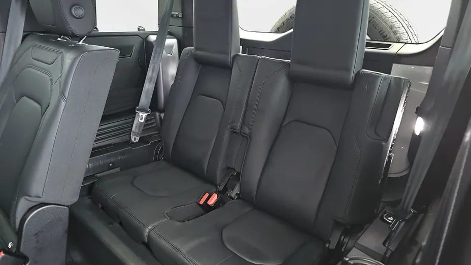 LAND ROVER Defender Defender 110 3.0 D300 mHEV SE