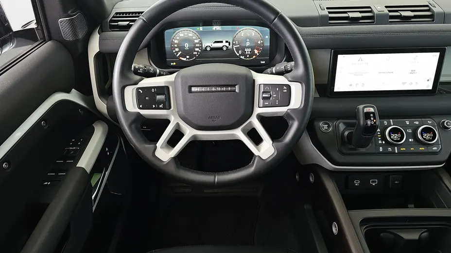 LAND ROVER Defender Defender 110 3.0 D300 mHEV SE