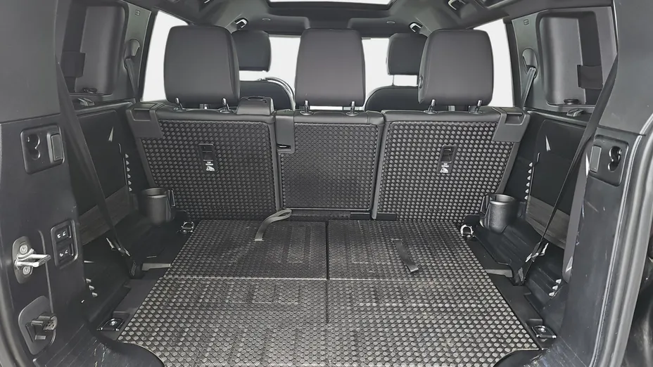 LAND ROVER Defender Defender 110 3.0 D300 mHEV SE