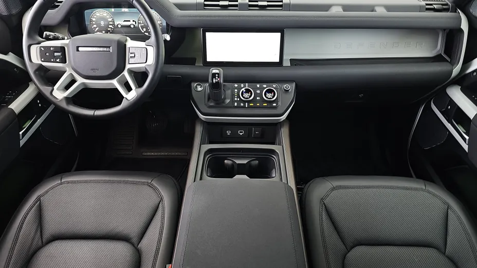 LAND ROVER Defender Defender 110 3.0 D300 mHEV SE