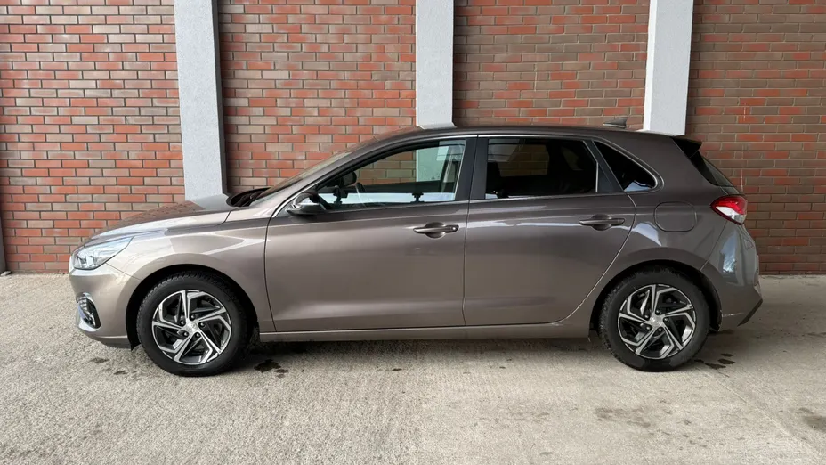 HYUNDAI i30 i30 1.0 T-GDI Smart
