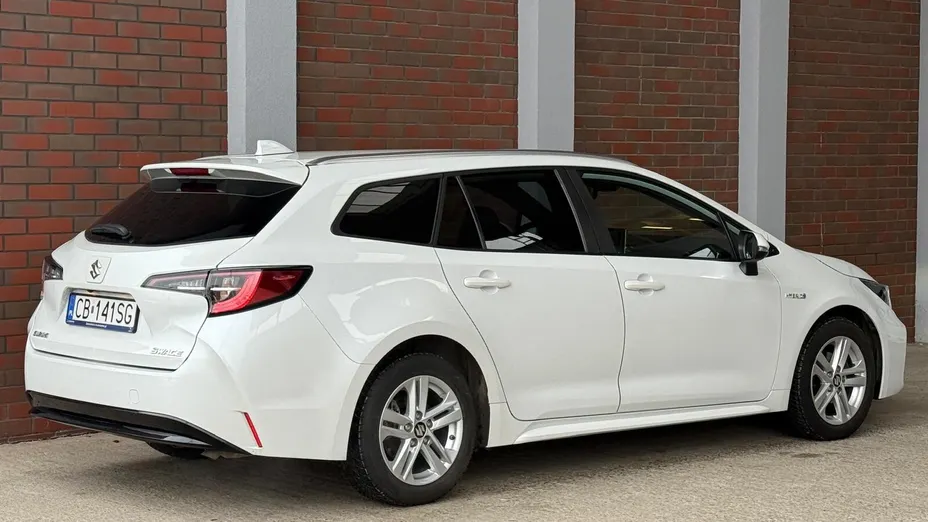 SUZUKI Swace Swace 1.8 Hybrid Premium Plus CVT