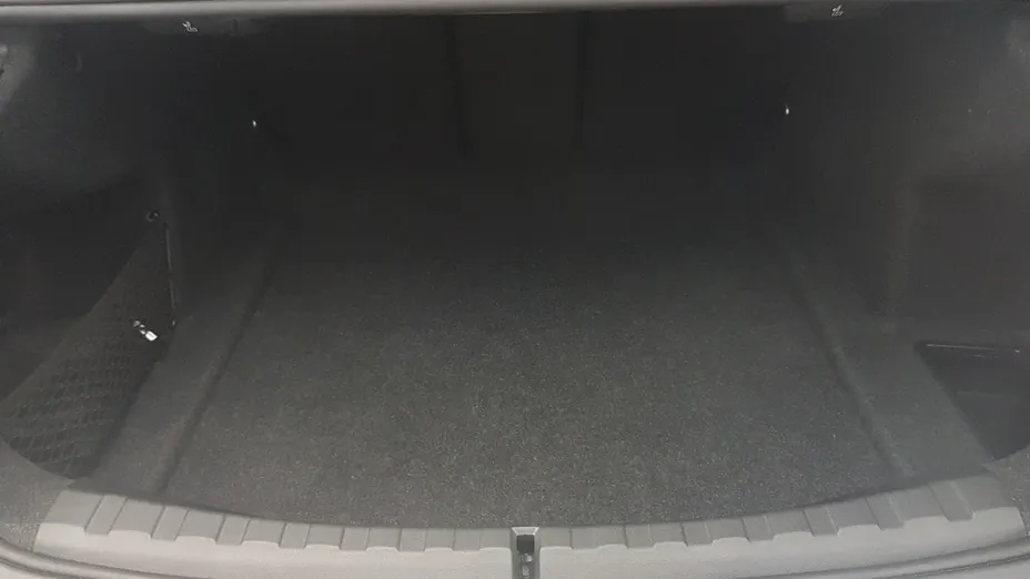 BMW Seria 3 318i M Sport aut