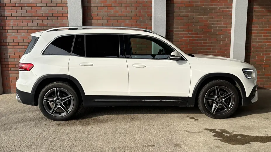 MERCEDES-BENZ GLB GLB 200 4-Matic AMG Line 8G-DCT