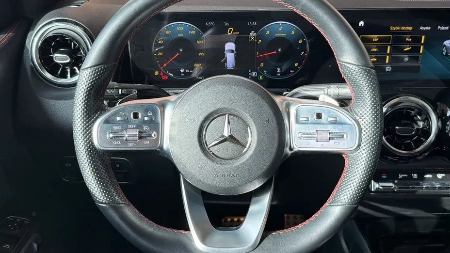 MERCEDES-BENZ GLB GLB 200 4-Matic AMG Line 8G-DCT