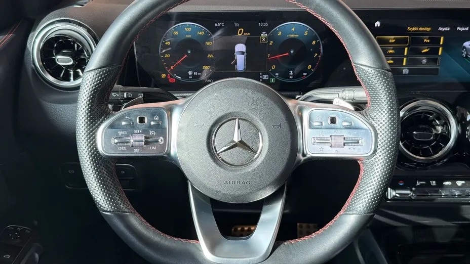 MERCEDES-BENZ GLB GLB 200 4-Matic AMG Line 8G-DCT