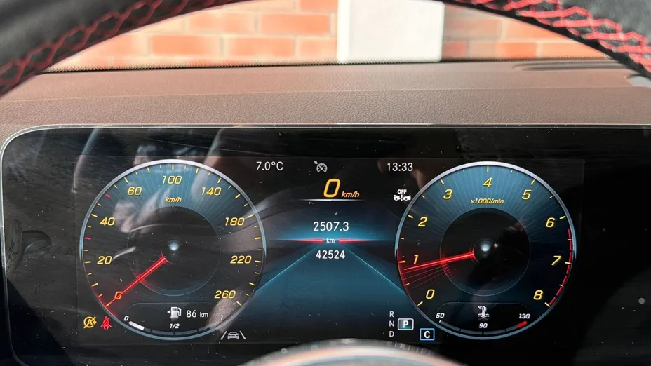 MERCEDES-BENZ GLB GLB 200 4-Matic AMG Line 8G-DCT