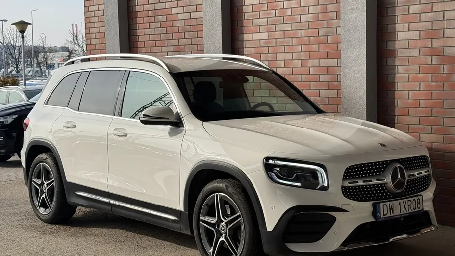 MERCEDES-BENZ GLB GLB 200 4-Matic AMG Line 8G-DCT