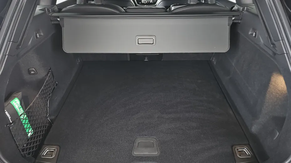 VOLVO XC60 XC60 B4 D AWD Plus Dark aut