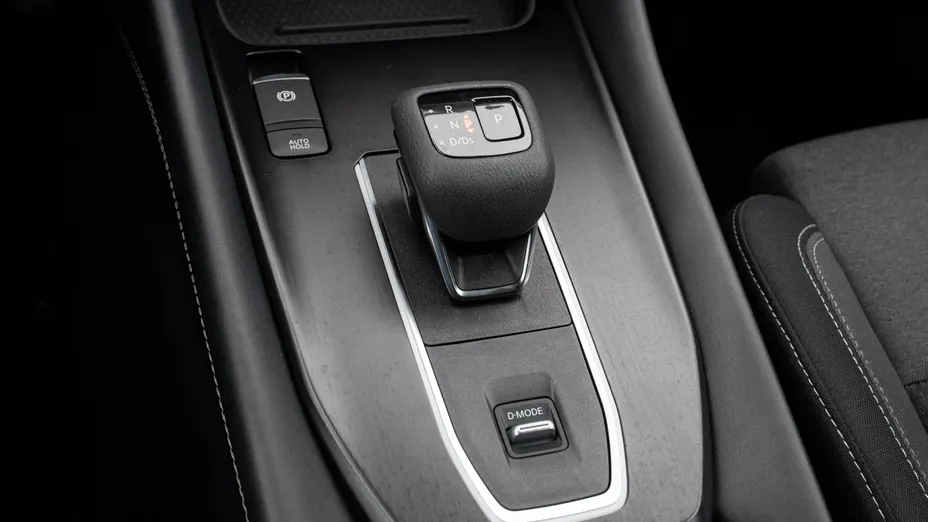 NISSAN Qashqai Qashqai 1.3 DIG-T mHEV N-Connecta Xtronic