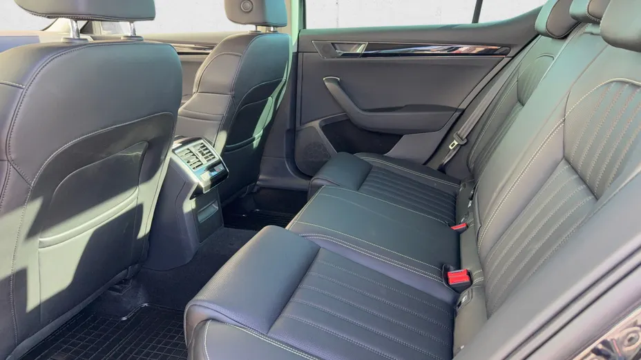 SKODA Superb Superb 2.0 TDI SCR L&K DSG