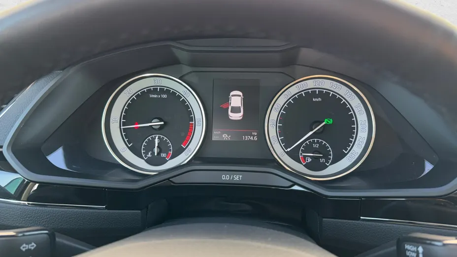 SKODA Superb Superb 2.0 TDI SCR L&K DSG