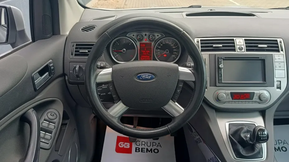 FORD Kuga -