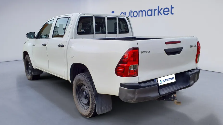 TOYOTA HiLux Hilux 2.4 D-4D Double Cab DLX 4x4