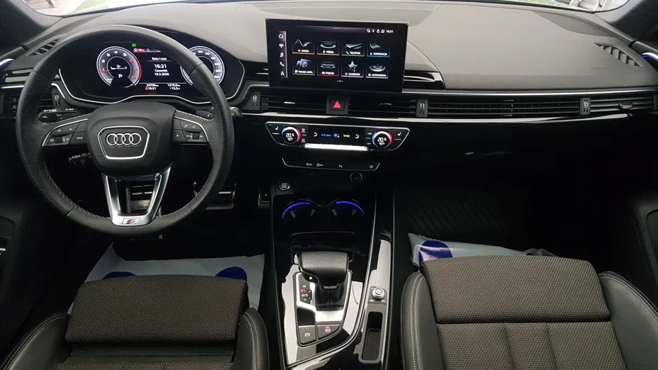 AUDI A4 A4 35 TFSI mHEV S Line S tronic