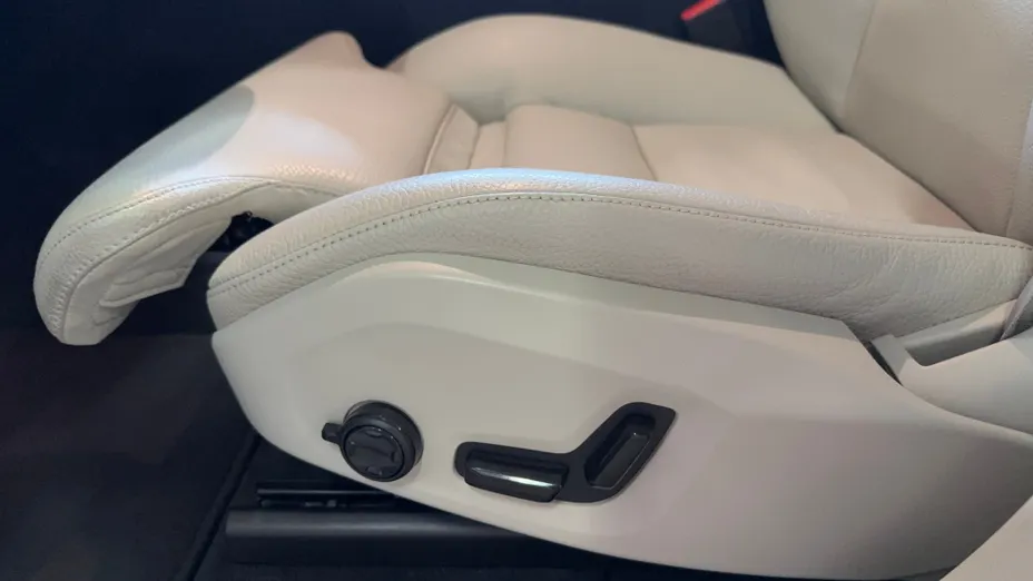 VOLVO XC60 XC60 B5 B AWD Plus Bright aut