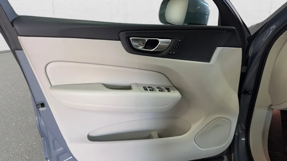VOLVO XC60 XC60 B5 B AWD Plus Bright aut