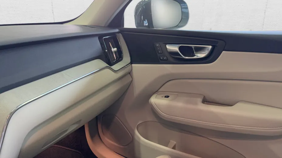 VOLVO XC60 XC60 B5 B AWD Plus Bright aut