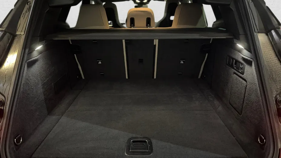 BMW iX iX xDrive40 76.6kWh